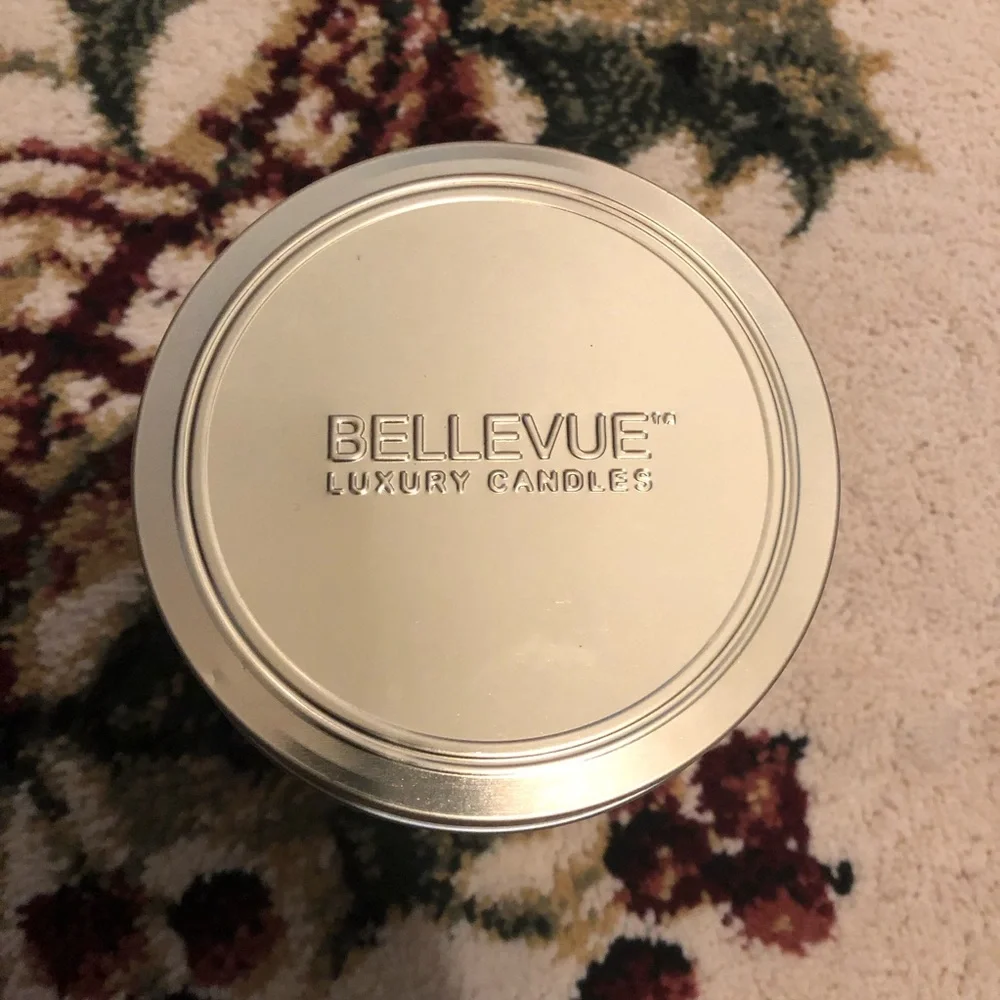Bellevue Luxury Candle bellevue luxury